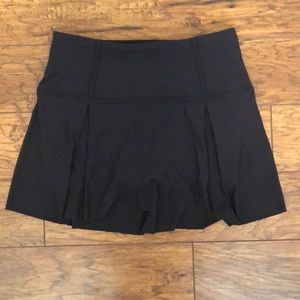 Black Lulu lemon tennis skirt